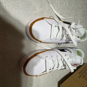 Nike DH3161 Sneakers Size 6.5